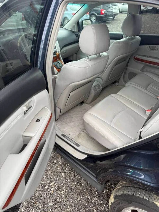 2005 Lexus RX 2nd Gen - Image 6 of 9