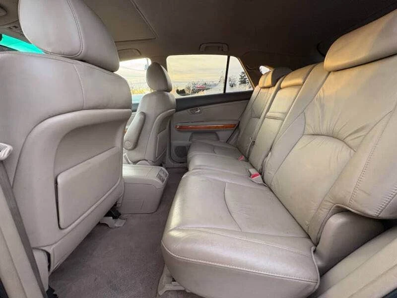 2005 Lexus RX 2nd Gen - Image 8 of 9