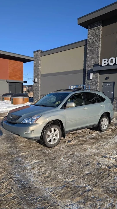 2005 Lexus RX 2nd Gen - Image 3 of 13