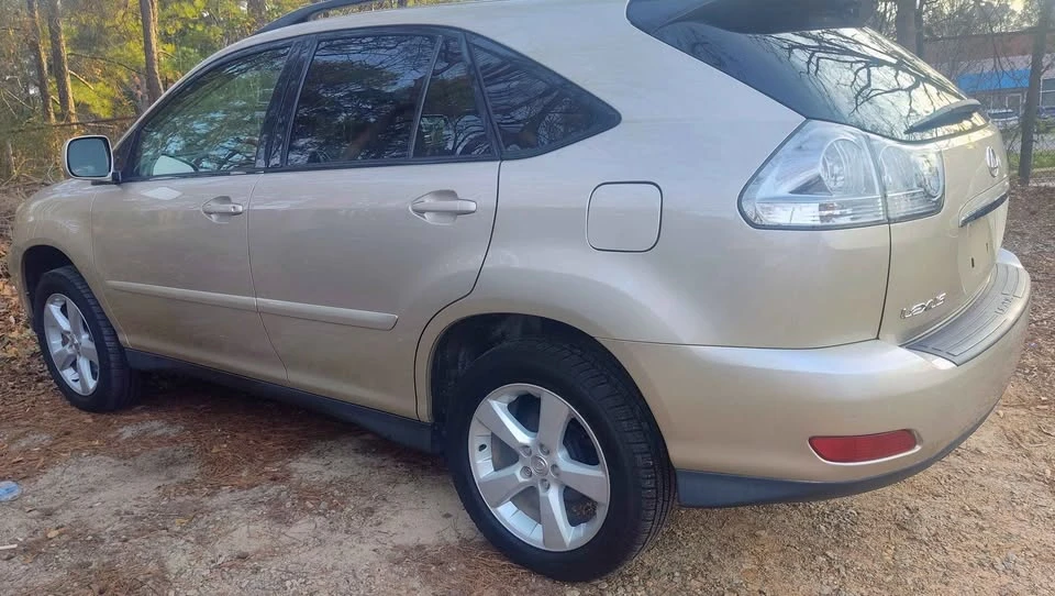 2005 Lexus RX 2nd Gen - Image 4 of 18
