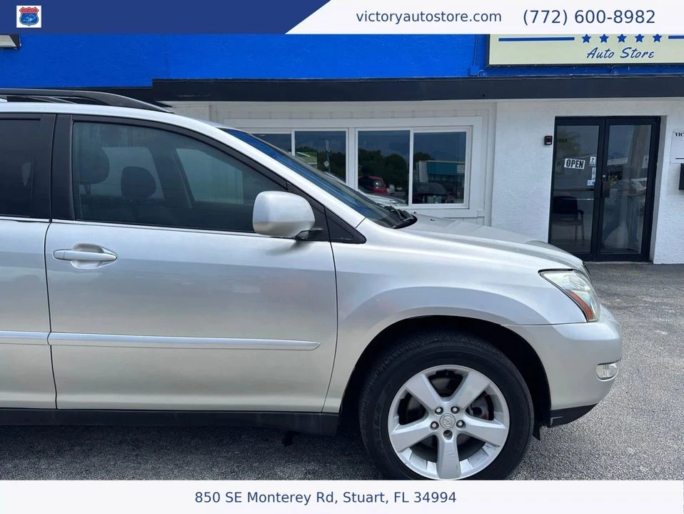 2005 Lexus RX 2nd Gen - Image 7 of 16