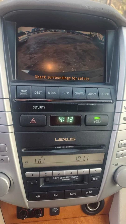 2005 Lexus RX 2nd Gen - Image 13 of 18