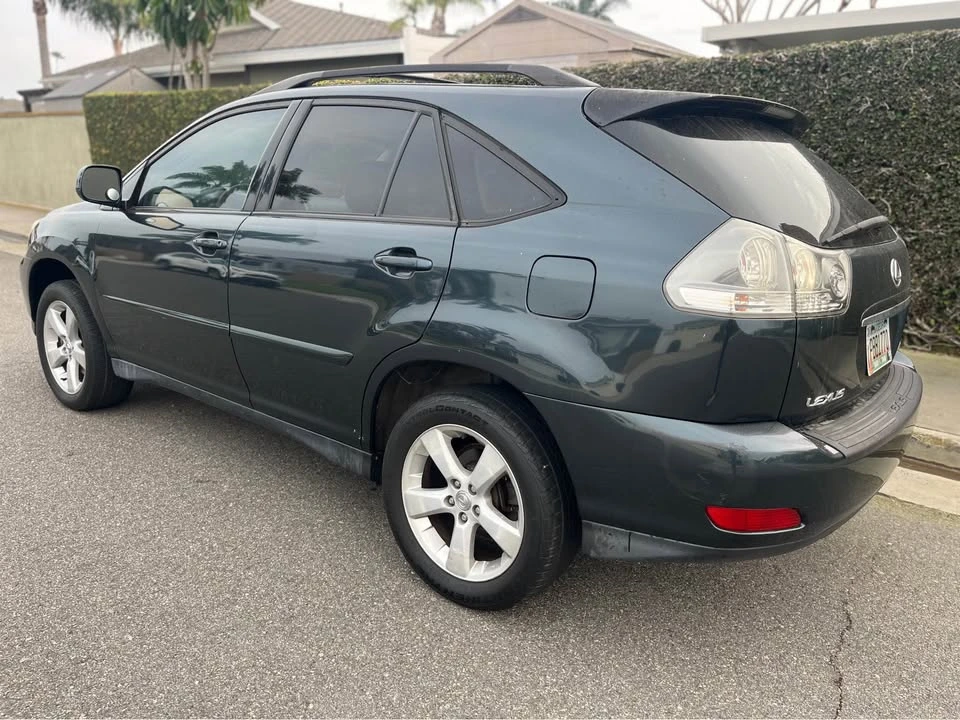 2005 Lexus RX 2nd Gen - Image 5 of 10