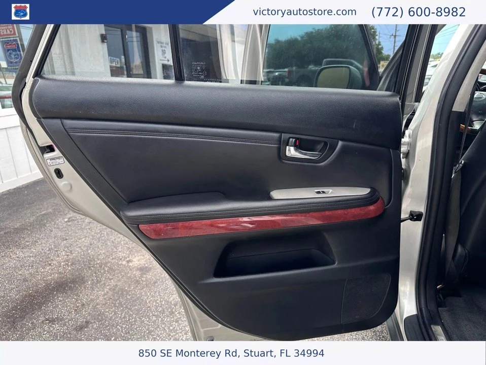 2005 Lexus RX 2nd Gen - Image 14 of 16