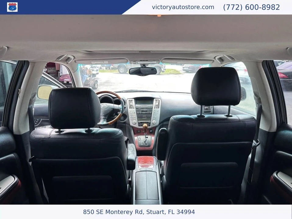 2005 Lexus RX 2nd Gen - Image 11 of 16