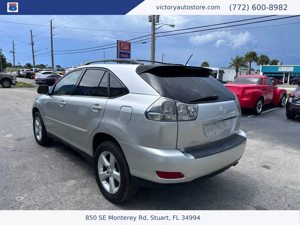 2005 Lexus RX 2nd Gen - Image 5 of 16