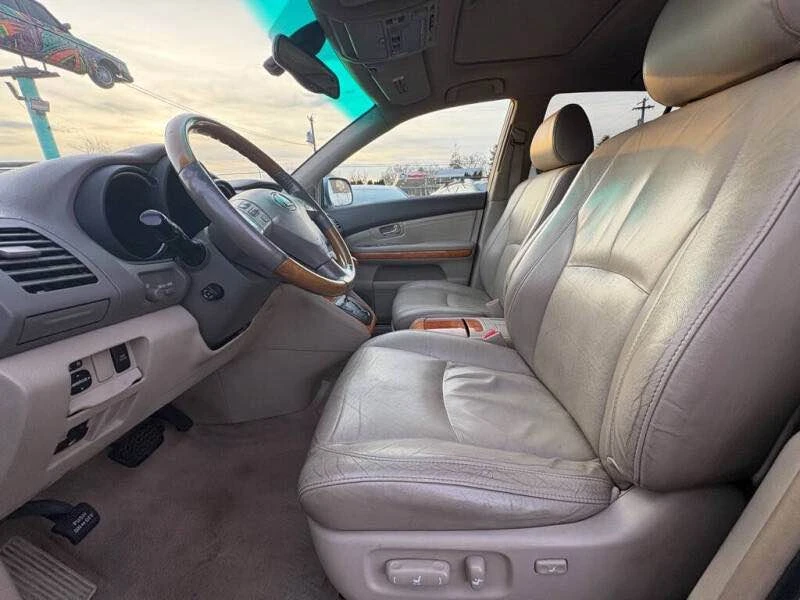 2005 Lexus RX 2nd Gen - Image 7 of 9