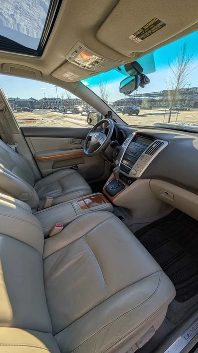 2005 Lexus RX 2nd Gen - Image 8 of 10