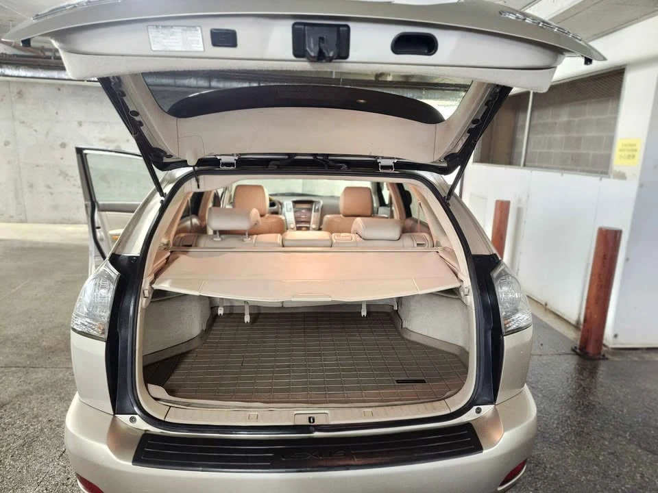 2005 Lexus RX 2nd Gen - Image 12 of 16