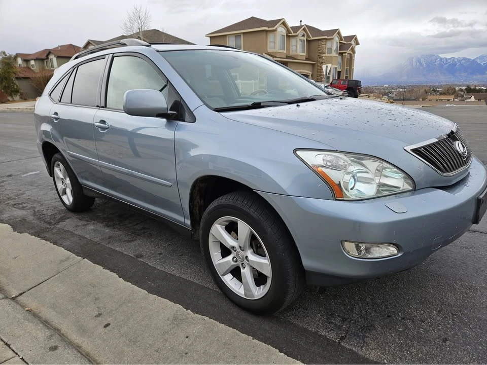 2005 Lexus RX 2nd Gen - Image 5 of 10