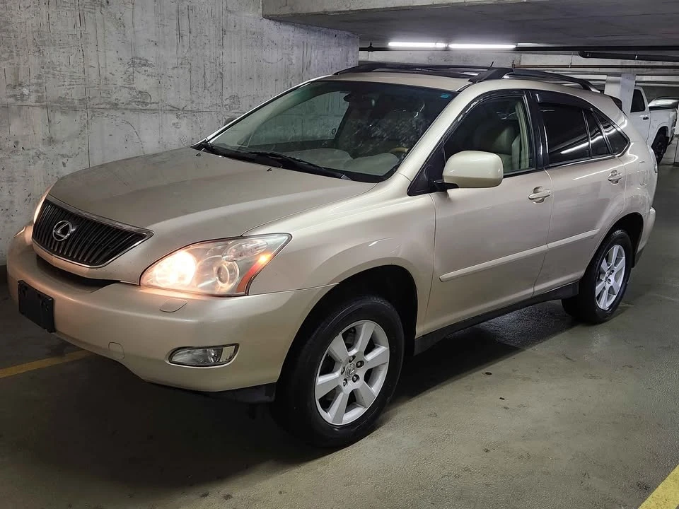 2005 Lexus RX 2nd Gen - Image 2 of 16