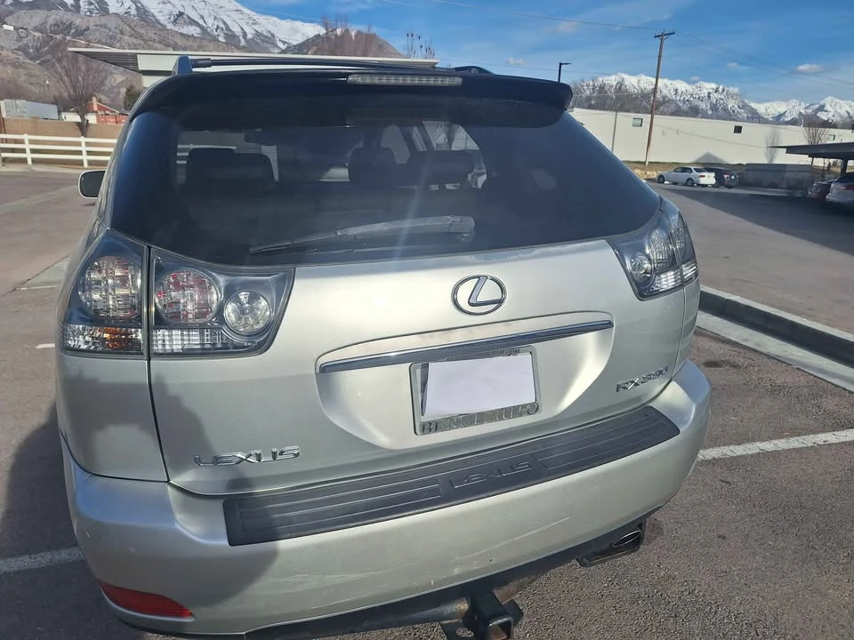 2005 Lexus RX 2nd Gen - Image 3 of 17