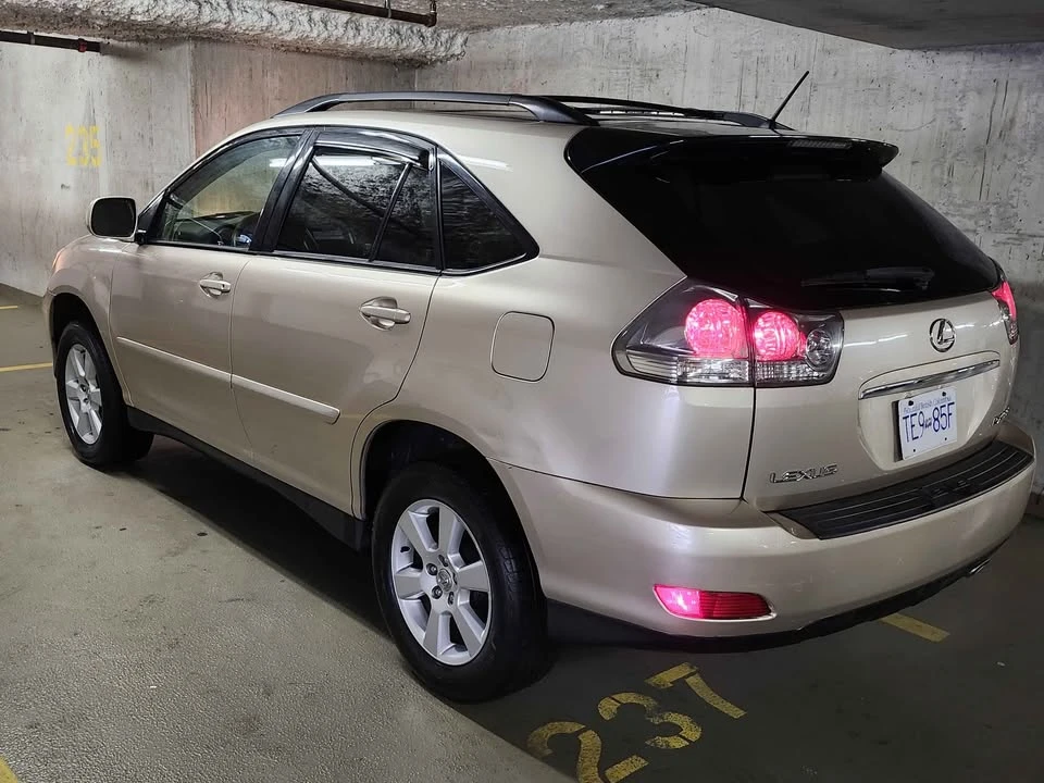 2005 Lexus RX 2nd Gen - Image 4 of 16