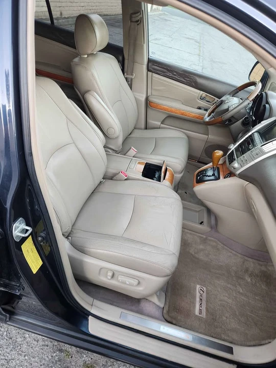 2005 Lexus RX 2nd Gen - Image 12 of 17