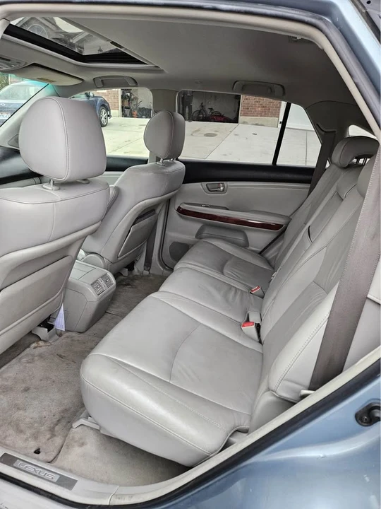 2005 Lexus RX 2nd Gen - Image 6 of 10