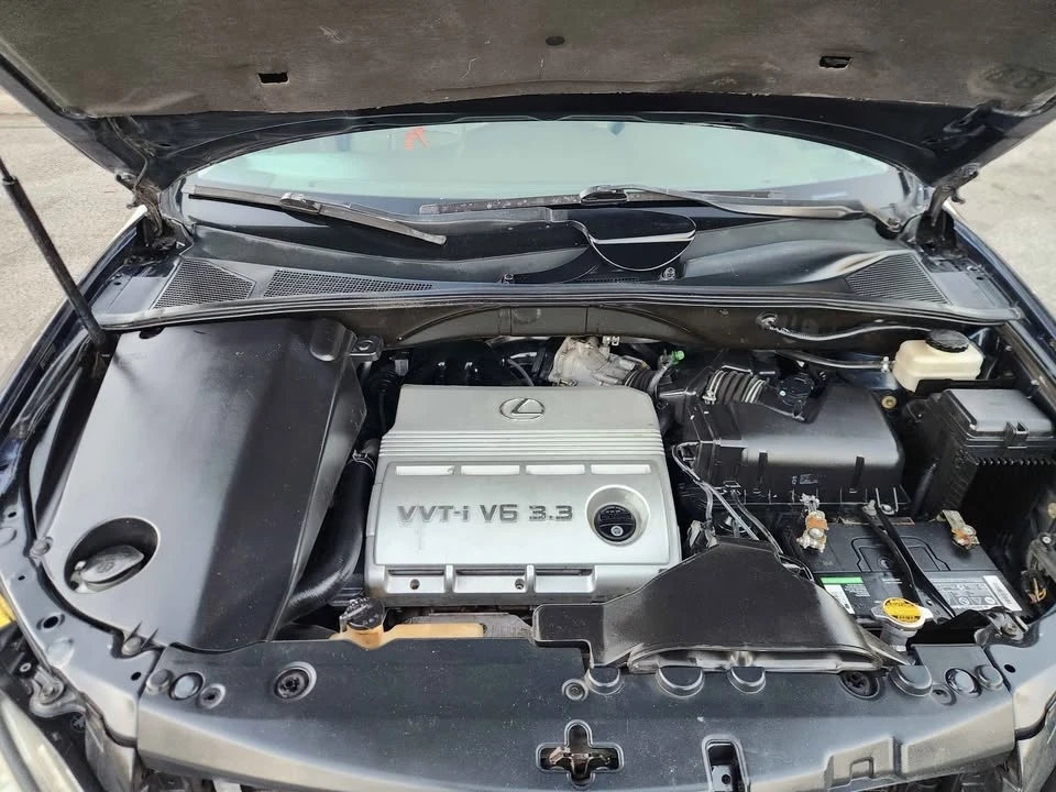 2005 Lexus RX 2nd Gen - Image 14 of 17