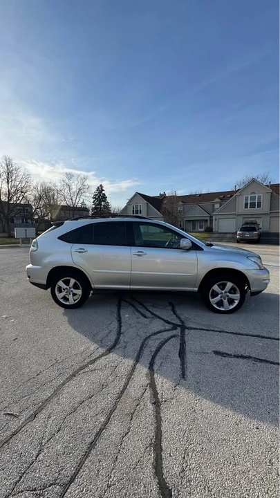 2005 Lexus RX 2nd Gen - Image 2 of 11