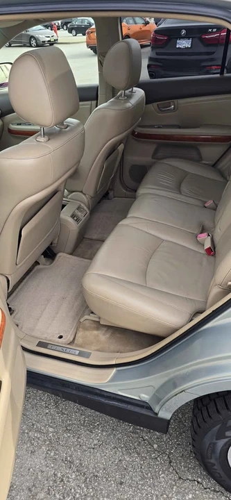 2005 Lexus RX 2nd Gen - Image 9 of 20