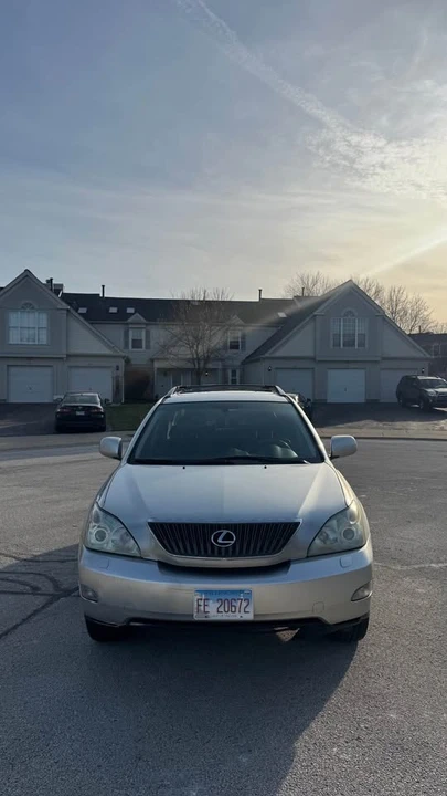 2005 Lexus RX 2nd Gen - Image 3 of 11