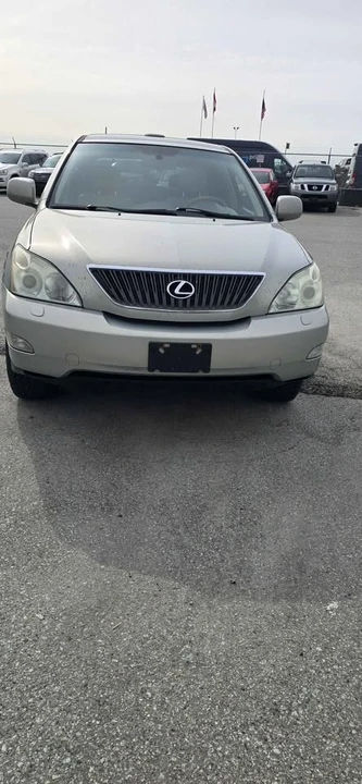 2005 Lexus RX 2nd Gen - Image 3 of 20