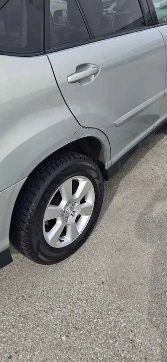 2005 Lexus RX 2nd Gen - Image 6 of 20