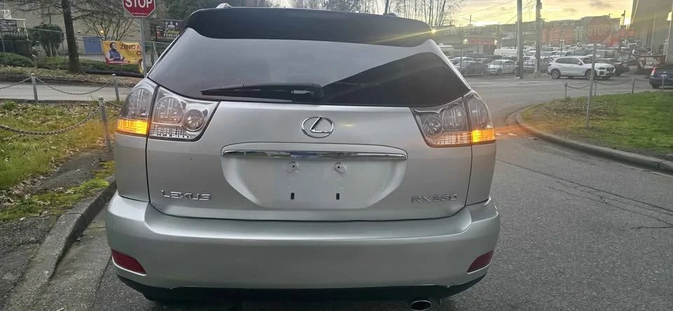 2005 Lexus RX 2nd Gen - Image 6 of 17