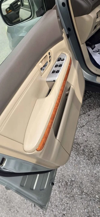 2005 Lexus RX 2nd Gen - Image 11 of 20