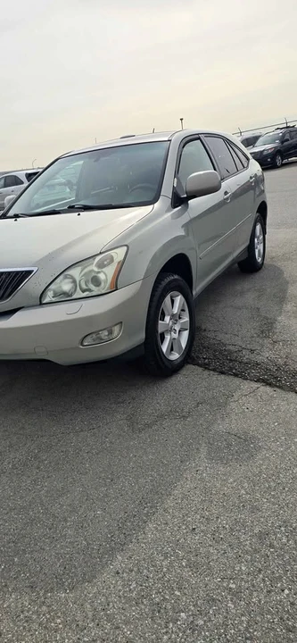2005 Lexus RX 2nd Gen - Image 3 of 20