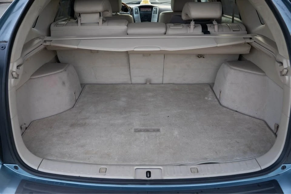 2005 Lexus RX 2nd Gen - Image 8 of 13