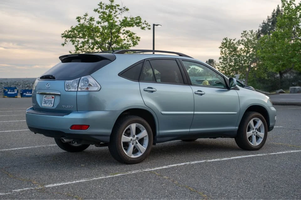 2005 Lexus RX 2nd Gen - Image 4 of 13