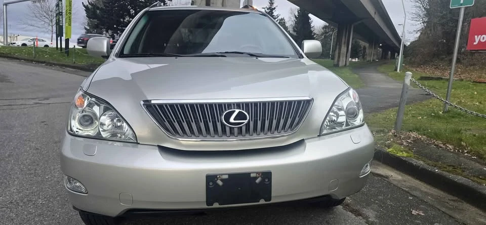 2005 Lexus RX 2nd Gen - Image 3 of 17