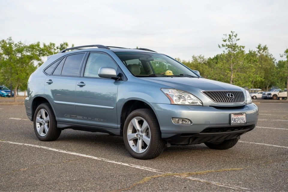 2005 Lexus RX 2nd Gen - Image 3 of 13