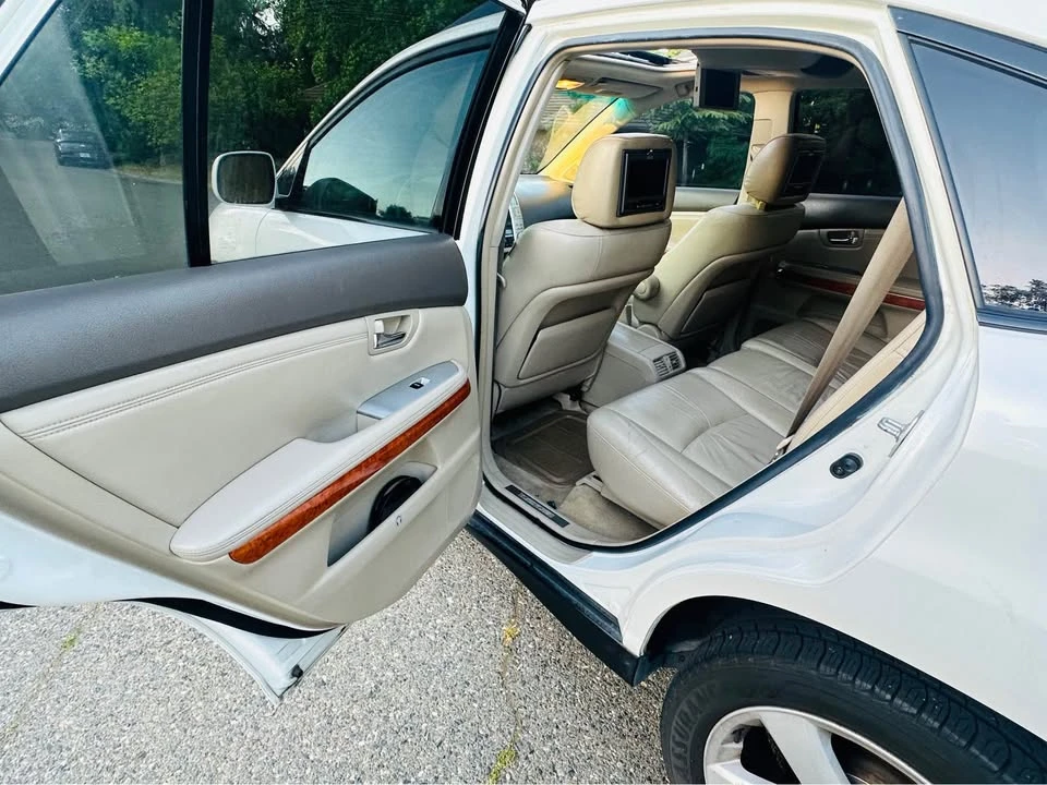 2005 Lexus RX 2nd Gen - Image 14 of 19