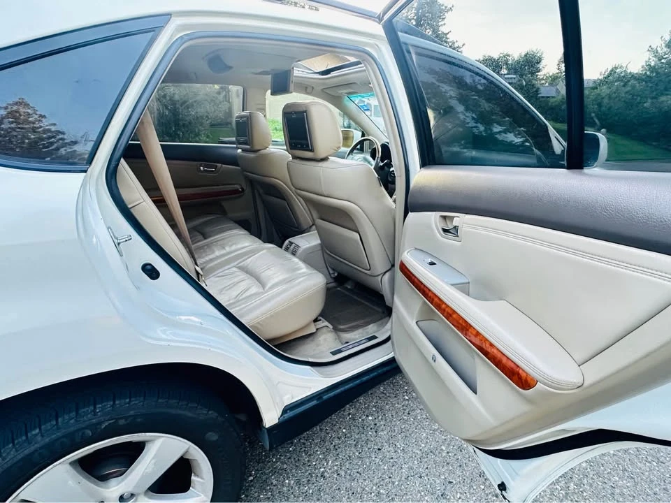 2005 Lexus RX 2nd Gen - Image 12 of 19