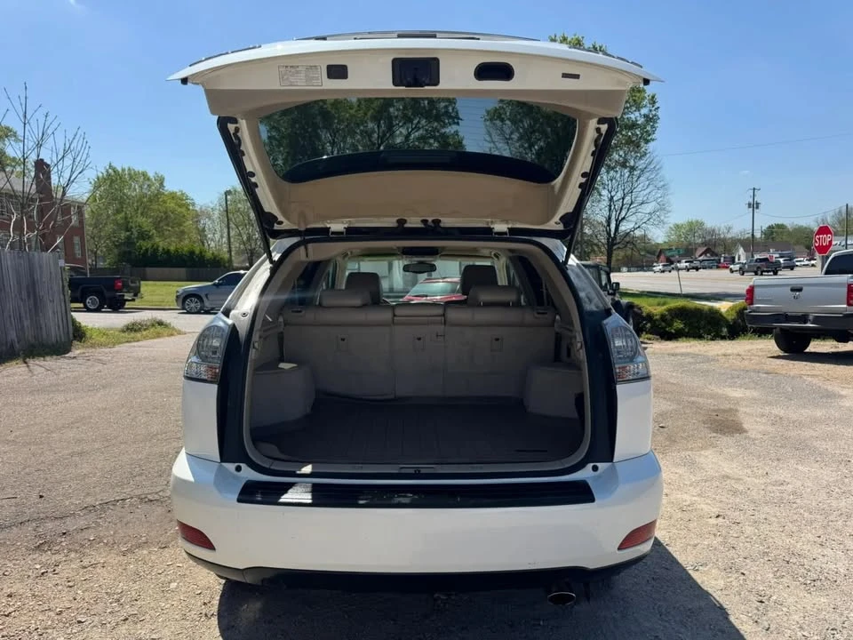 2005 Lexus RX 2nd Gen - Image 13 of 20