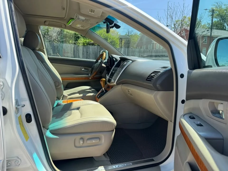 2005 Lexus RX 2nd Gen - Image 15 of 20