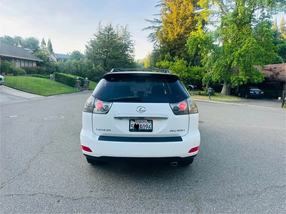 2005 Lexus RX 2nd Gen - Image 5 of 19