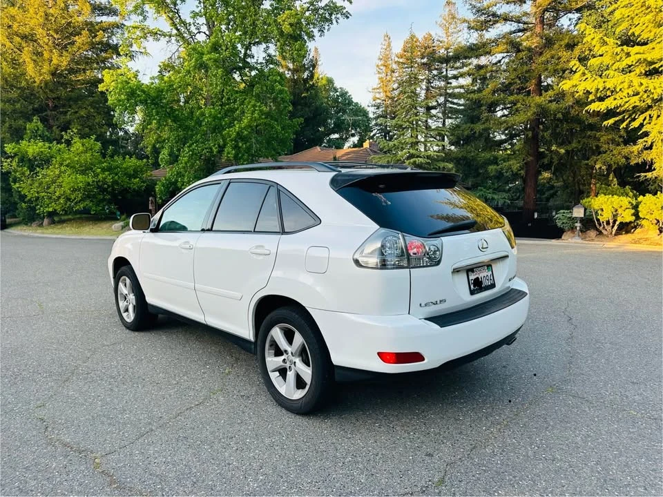 2005 Lexus RX 2nd Gen - Image 6 of 19