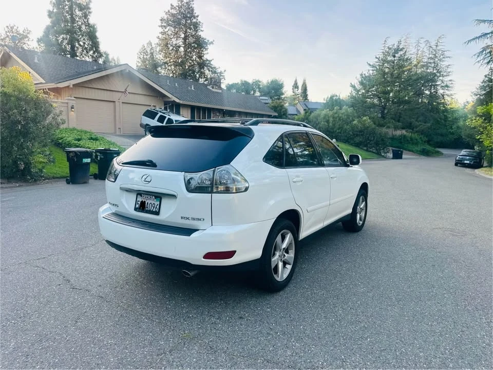 2005 Lexus RX 2nd Gen - Image 4 of 19