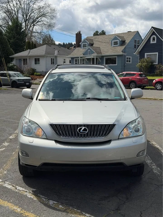 2005 Lexus RX 2nd Gen - Image 2 of 13