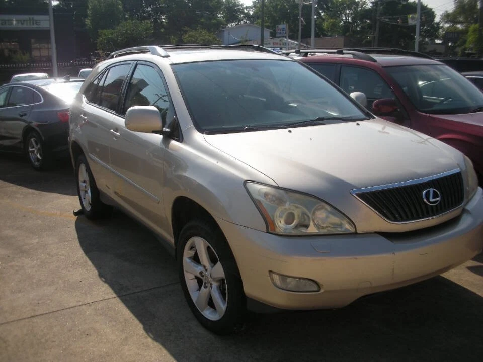 2005 Lexus RX 2nd Gen - Image 2 of 5