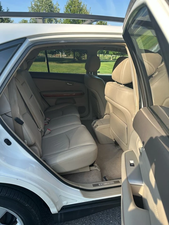 2005 Lexus RX 2nd Gen - Image 14 of 16