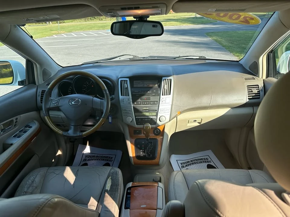 2005 Lexus RX 2nd Gen - Image 7 of 16