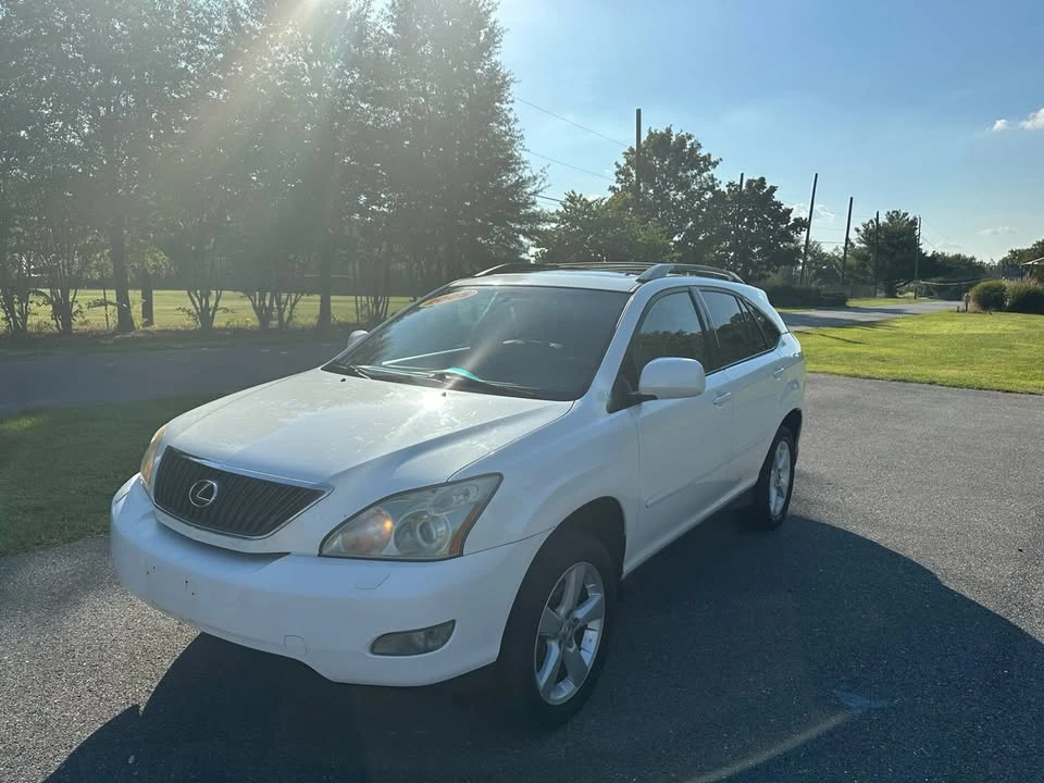 2005 Lexus RX 2nd Gen - Image 3 of 16