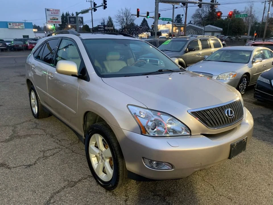 2005 Lexus RX 2nd Gen - Image 5 of 14