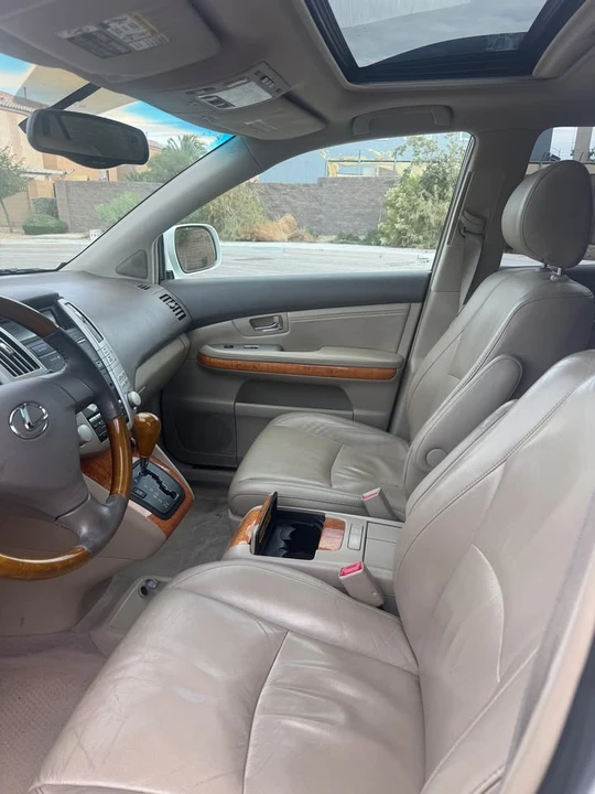 2005 Lexus RX 2nd Gen - Image 7 of 10