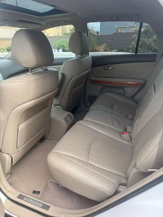 2005 Lexus RX 2nd Gen - Image 8 of 10