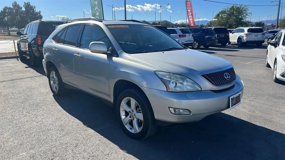 2005 Lexus RX 2nd Gen - Image 3 of 17