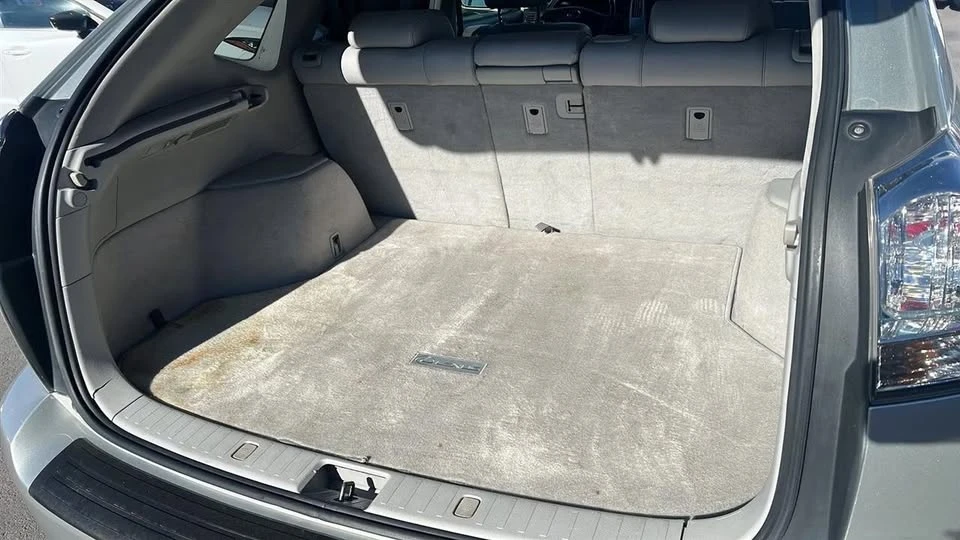 2005 Lexus RX 2nd Gen - Image 13 of 17