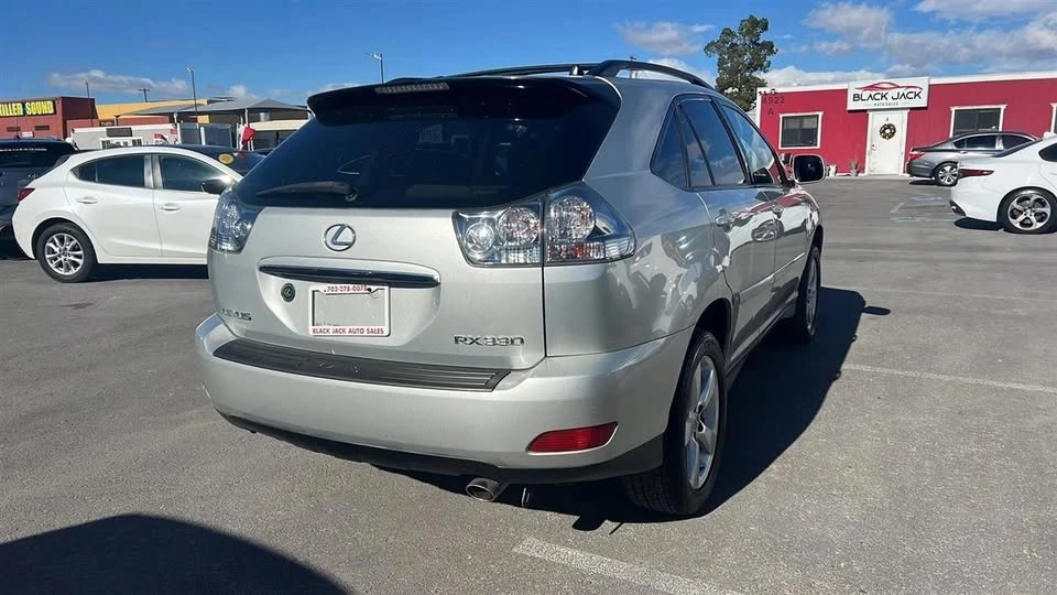 2005 Lexus RX 2nd Gen - Image 4 of 17